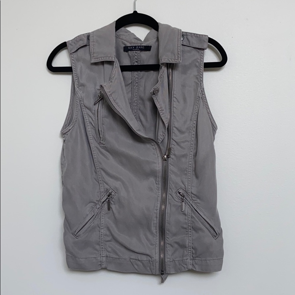 Full zipper vest